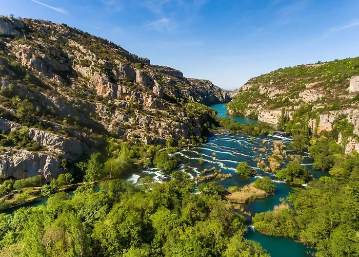 Apartman Stone & Story Apartment - Near Krka National Park