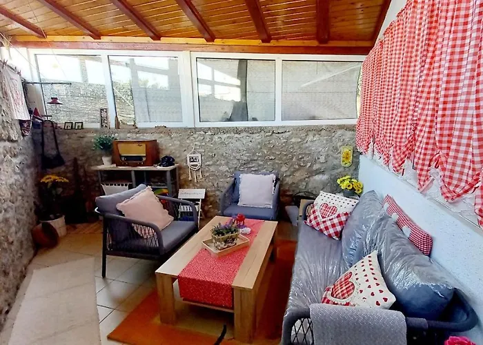 Stone & Story Apartment - Near Krka National Park * Drnis