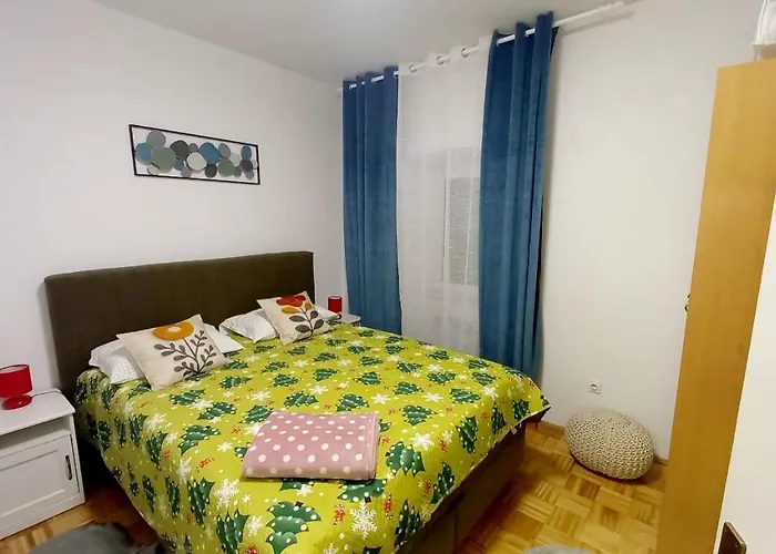 Stone & Story Apartment - Near Krka National Park Appartement